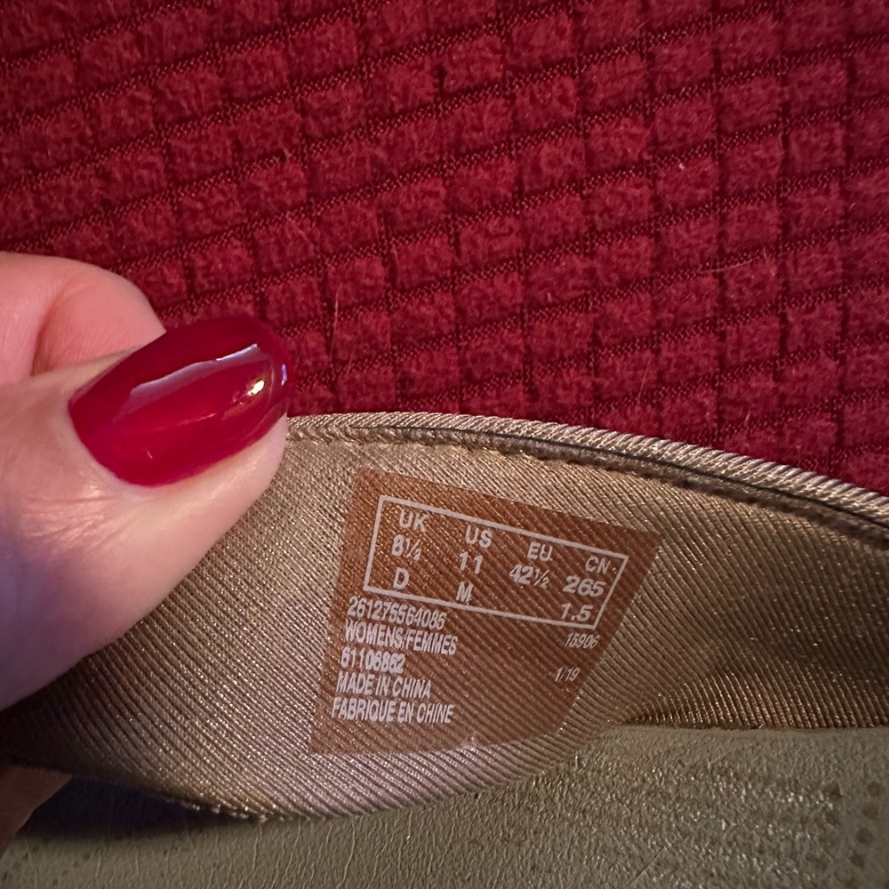 Clark’s khaki Cloudsteppers GUC women size 11 - Picture 2 of 6
